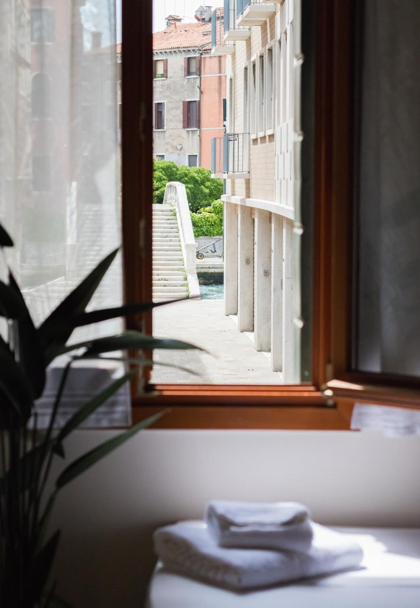 Casanova Ai Tolentini 2* Venedig