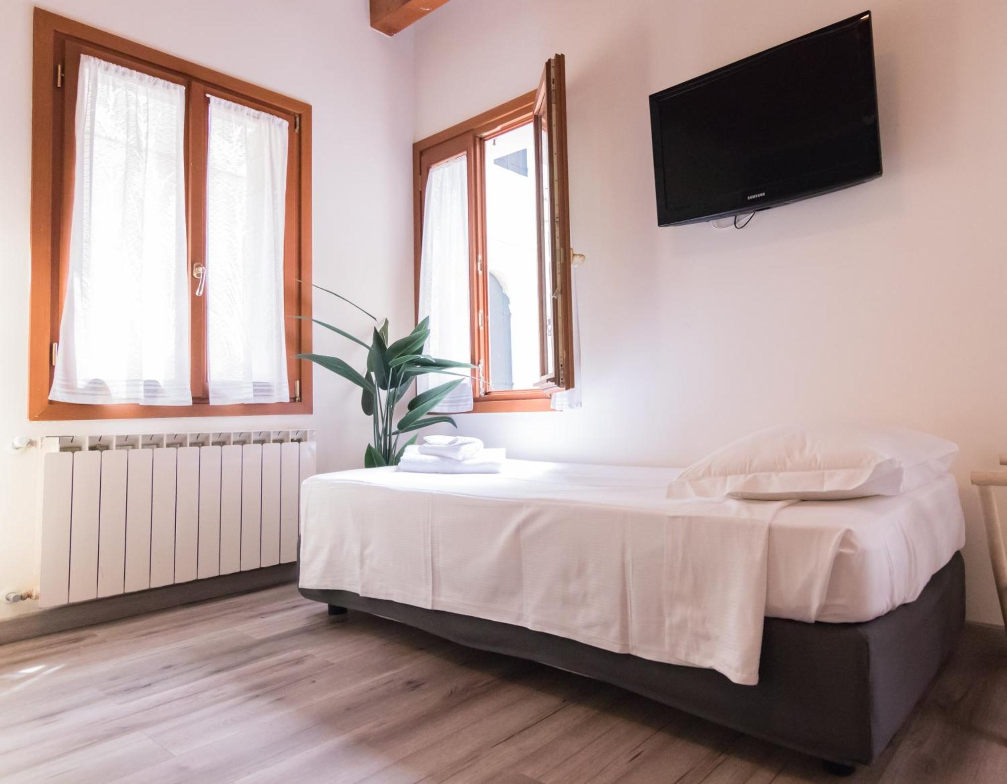 Casanova Ai Tolentini Gasthof 2*